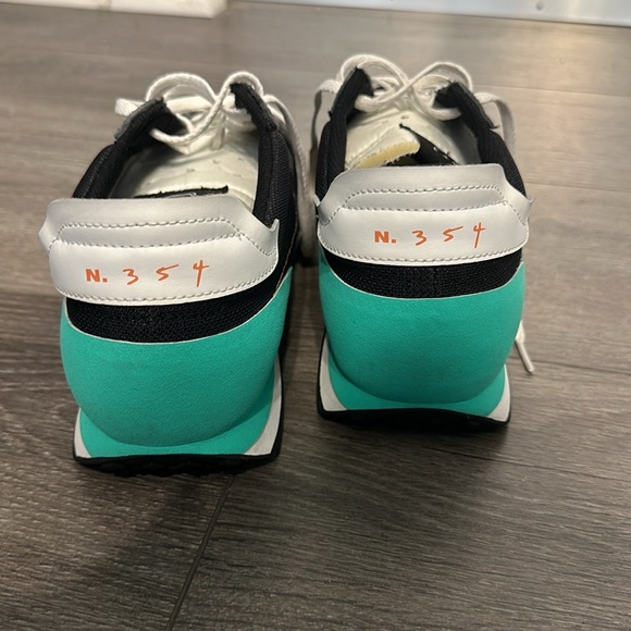 Men’s Nike Nest Shoes in teal and black size 12M - Picture 3 of 5